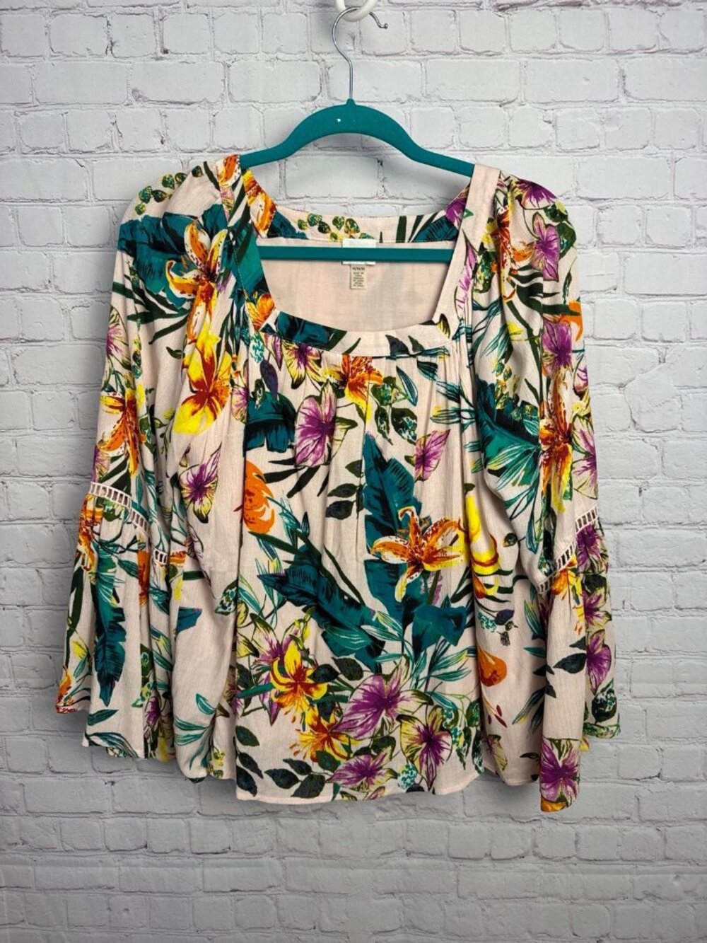 Cupio vibrant flowery blouse artsy cottagecore lined medium square neck chic